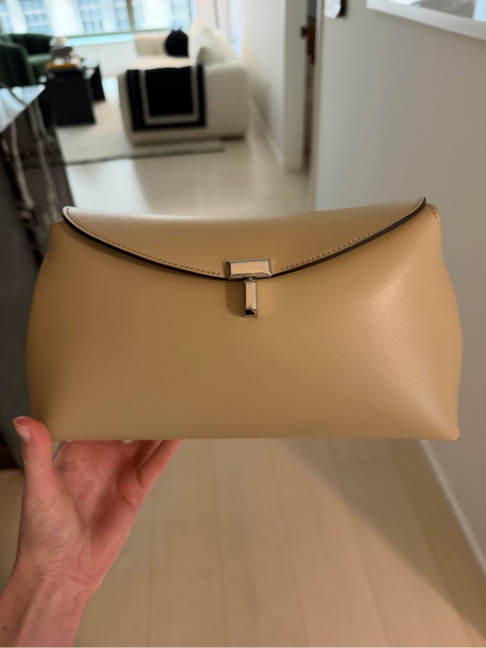 Toteme T Lock Bag in Fawn